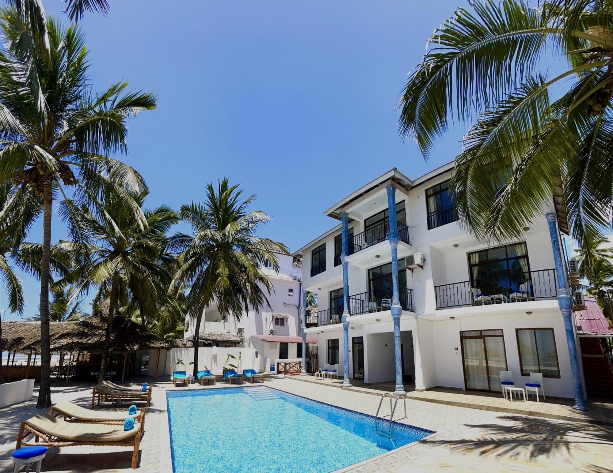 Bianco Azzurro Hotel & Restaurant Pwani Mchangani Exteriör bild