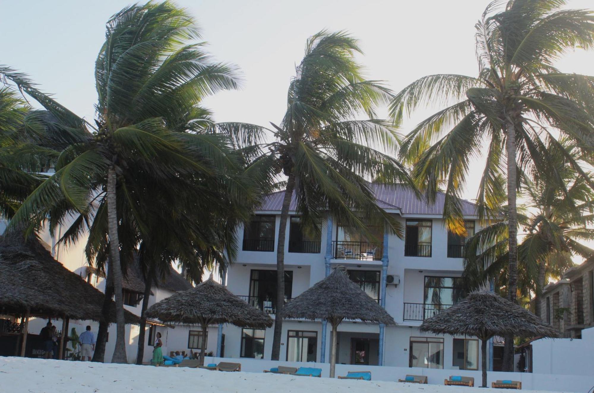 Bianco Azzurro Hotel & Restaurant Pwani Mchangani Exteriör bild